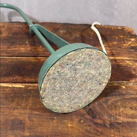 Vintage Green Metal Industrial Desk Lamp - Picture 4 of 7